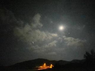 Iphoneで夜景 星空を撮影する カメラ アプリの使い方 写真 ビデオを撮影する Ipod Ipad Iphoneのすべて